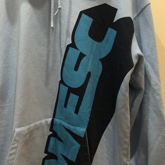 WESC - Pull Over Hoodie - Picture 2 of 4